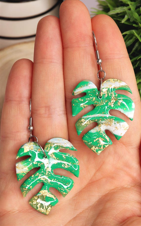 Bunte Monstera Blatt Ohrringe: Handgemachte Clay Monstera Schmuck - Etsy.de