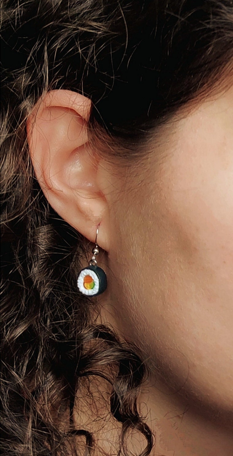 Boucles D'oreilles Sushi Argile Polymère - Fait Main à Berlin, 10mm, Motif Nigiri, Hypoallergénique