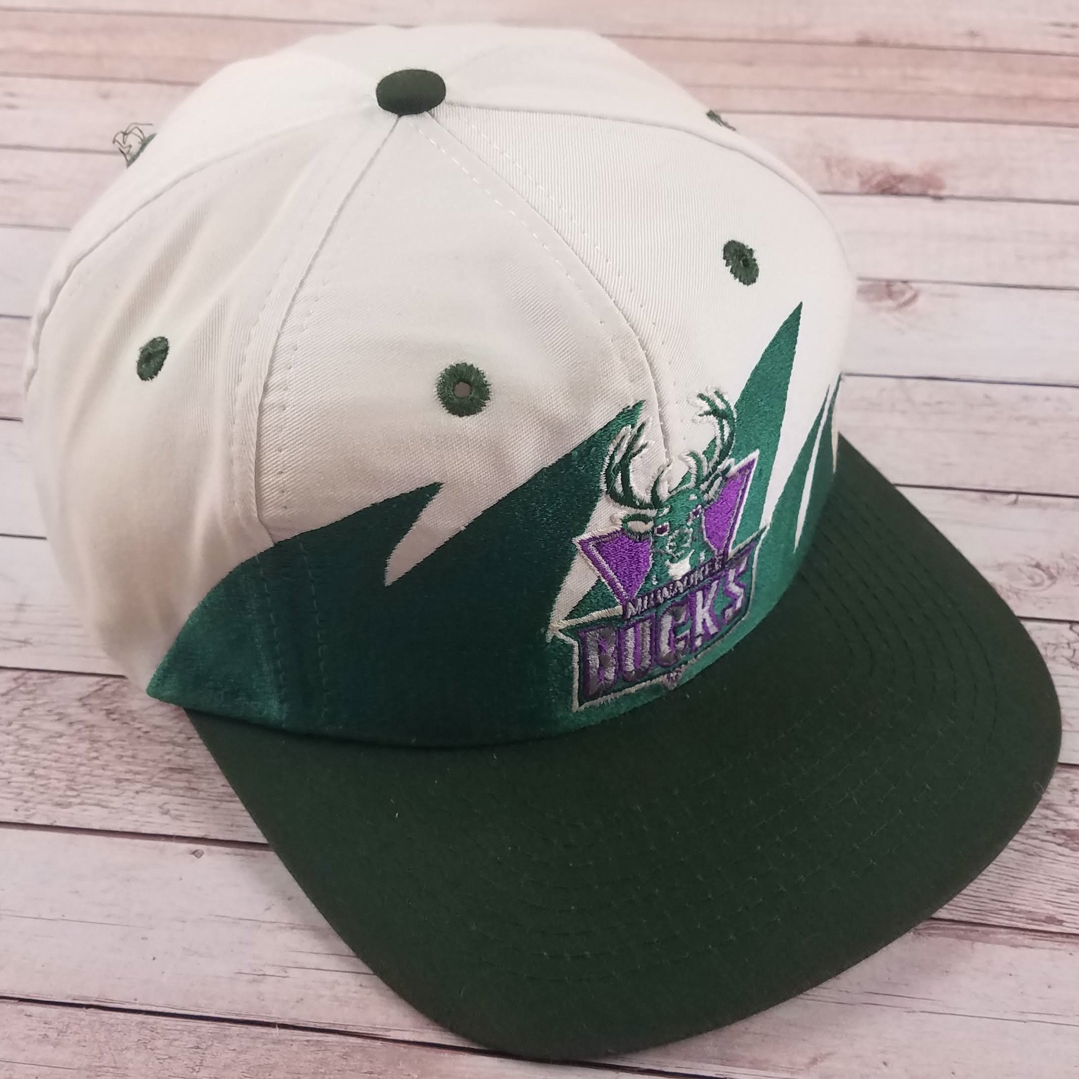 Milwaukee Bucks Baseball Hat SnapBack Cap Rare Vintage Retro Purple/Green NBA