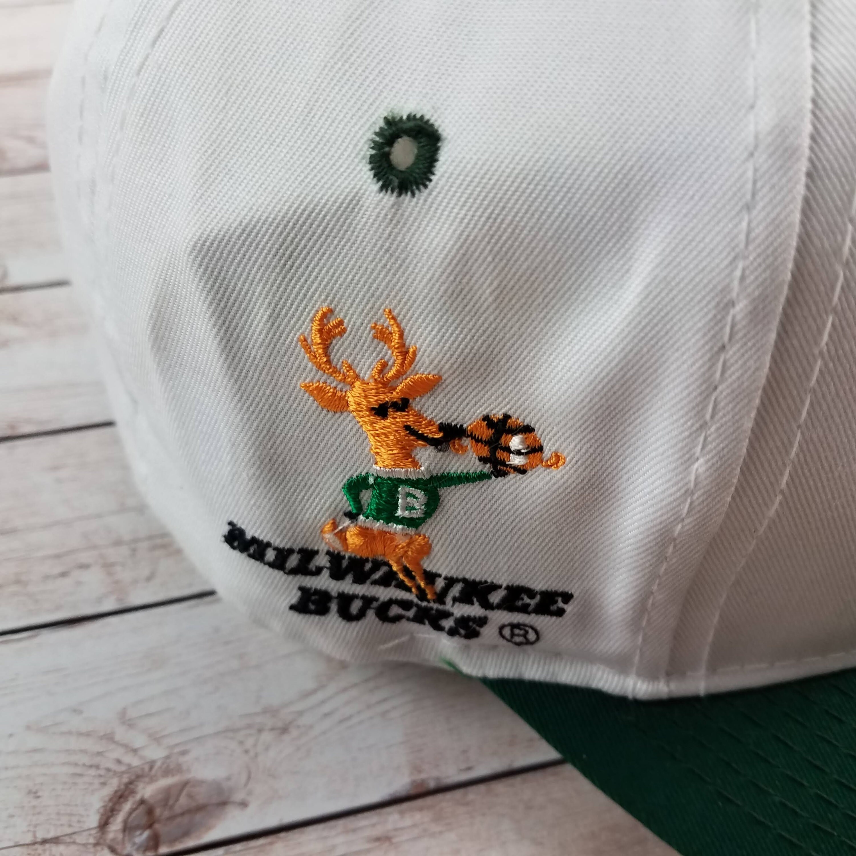 Milwaukee Bucks Baseball Hat SnapBack Cap Rare Vintage Retro Purple/Green NBA