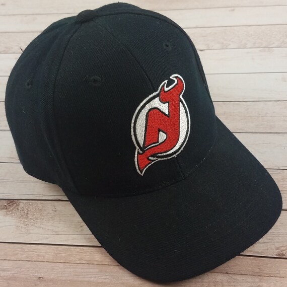 Vintage 1990s New Jersey Devils NHL 