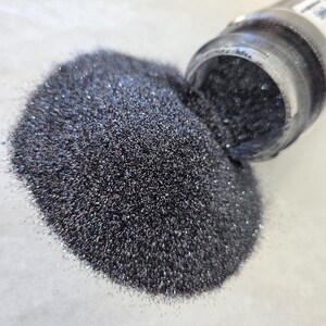 Mezcla de purpurina metálica ultrafina de poliéster con efecto plomo - Gris brillante Plata oscura Suministros para manualidades 2 oz Agitador para vasos Uñas de resina imagen 3