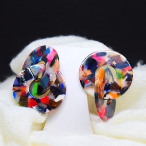 tortoise design double loop earring/cartridge/circle/fun jewelry/accessories/vacation jewelry/ 80s jewelry/unique jewelry/colorful