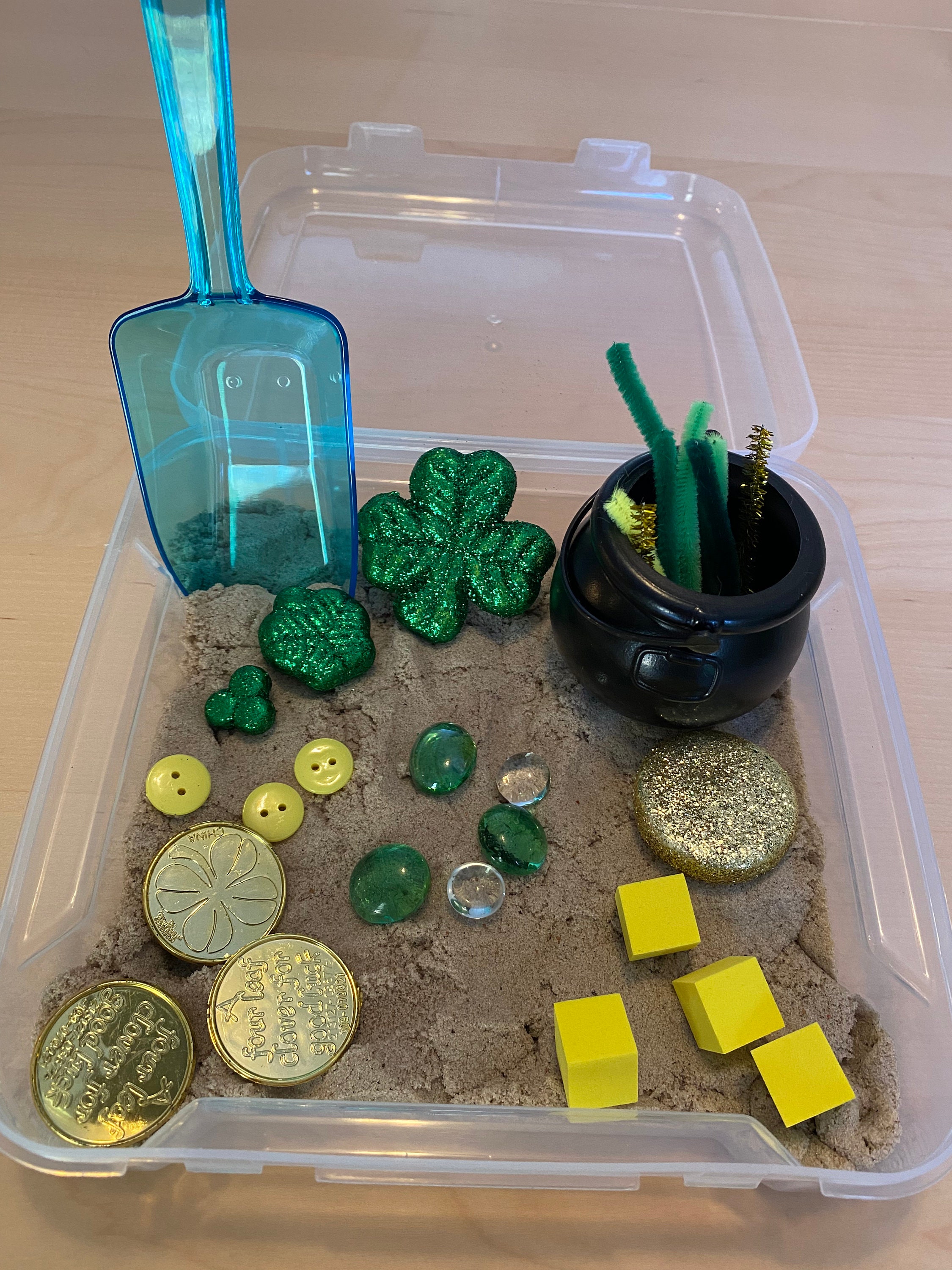 St. Patricks Day Kinetic Sand Sensory Kit 