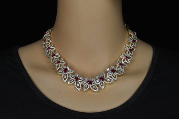 Diamond necklace replica discount