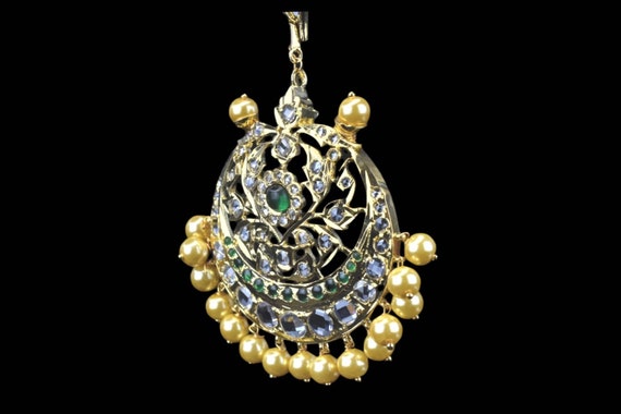 Buy Beautiful Uncut Diamond Gold Plated Maangtika papadbila nethi