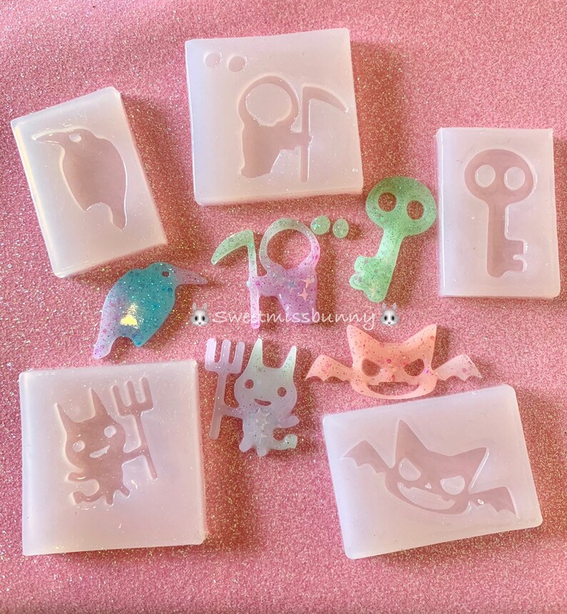6pcs-halloween ghost silicone mold UV resin shiny mold-decoden case jewelry makingkeychain