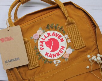 decorating kanken bag