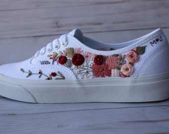 Bestickte Vans-Schuhe, benutzerdefinierte Handstickerei auf Bestellung, personalisierte Stickerei auf Vans-Schuhen in Ihrer Wahl der Farbe und des Stils