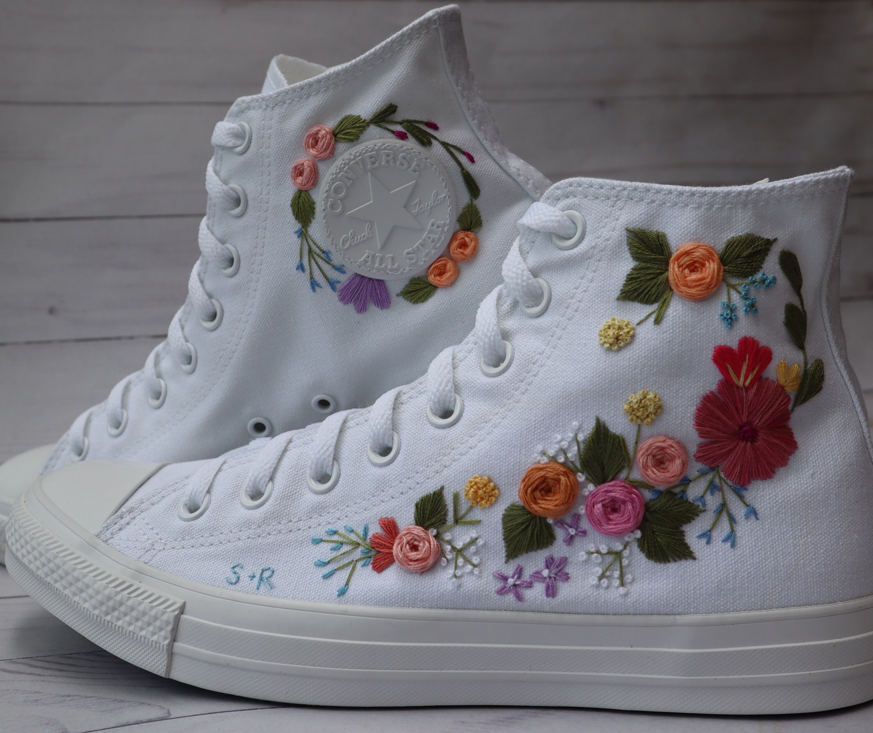 Converse Chuck Taylor All Zapatos bordados a mano - Etsy España