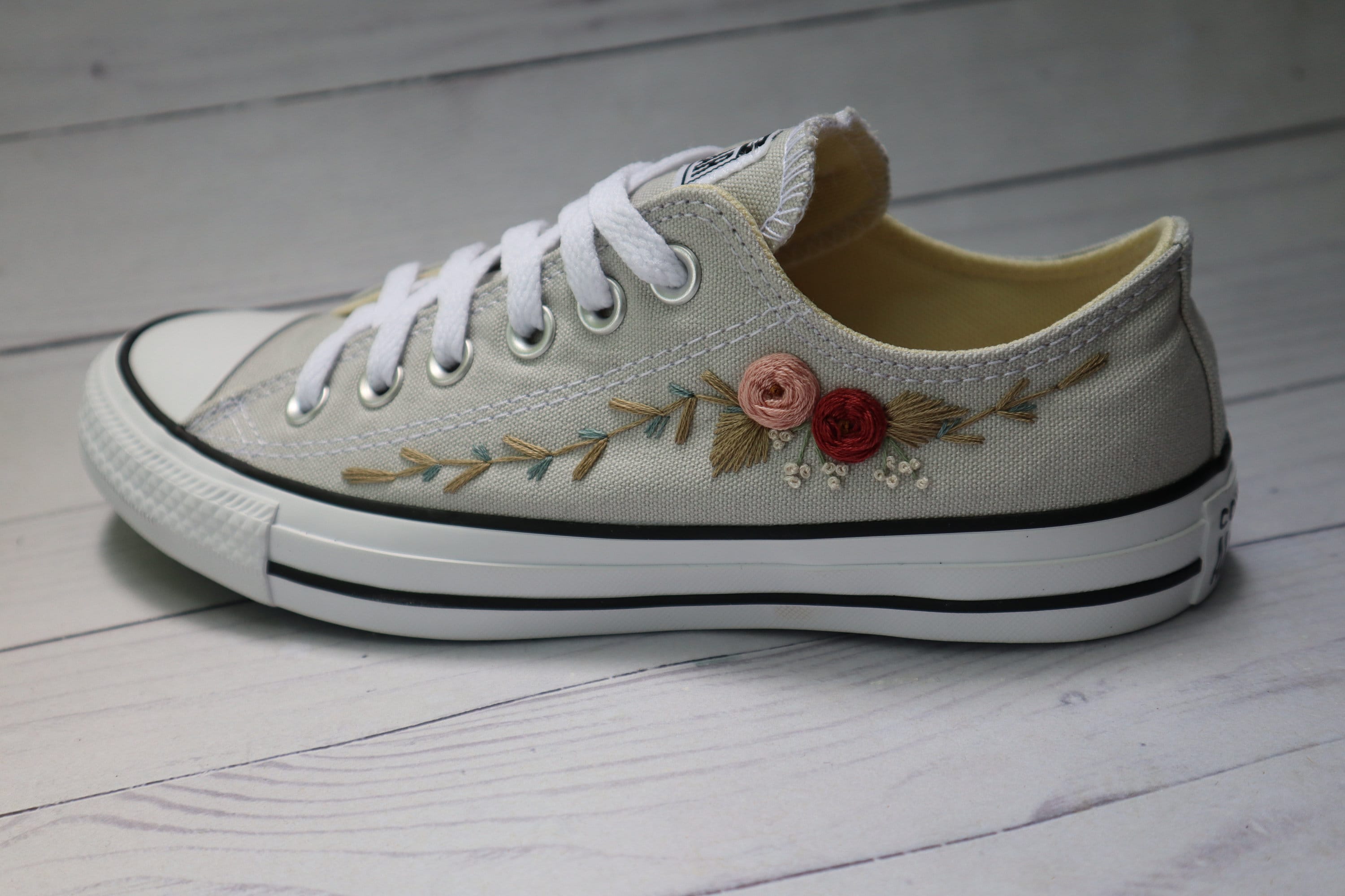 Custom Converse Taylor All Star LOW Shoes Embroidered by - Etsy Norway