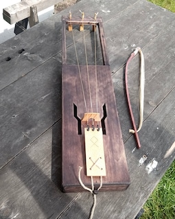 Tagelharpa/talharpa/jouhikko (viking/medieval/scandinavian