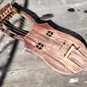 Kravik Lyre, medieval lyre, Norway, Scandinavia, Einar Selvik, Wardruna, harp, lyra