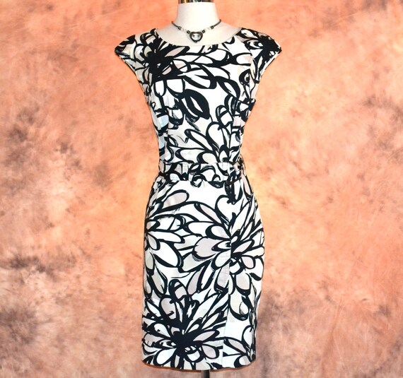 Corduroy Cotton Dress Women's Mod Shapely Fitted Business Casual Day Dress with Belt