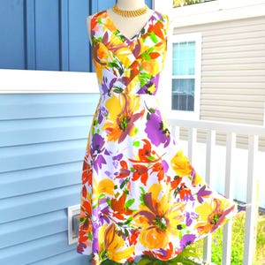 Floral Dress Women's A-line Full Skirt Cross Hatched Bodice Women's Party Dress Tea Length