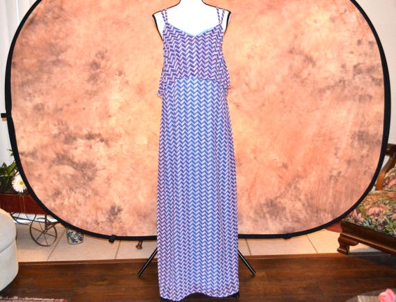 chiffon chevron dress IZ Byer Chevron Dress Black White Chiffon Fit Flare Mini Boho Chic XS S