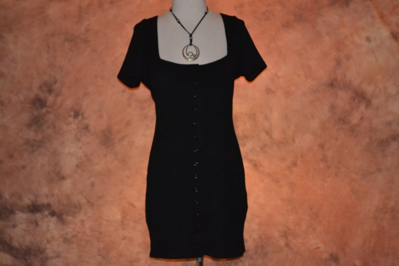MinkPink Black Button Front Women/'s Shirtdress Ribbed Plunging Neckline Mini Dress