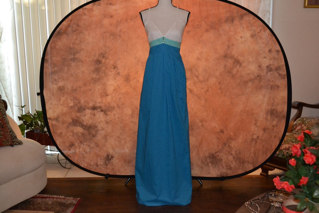 Robe longue grande taille bohème bleue à fleurs - Ma Robe Bohème Robe longue grande taille bohème bleue à fleurs - Ma Robe Bohème