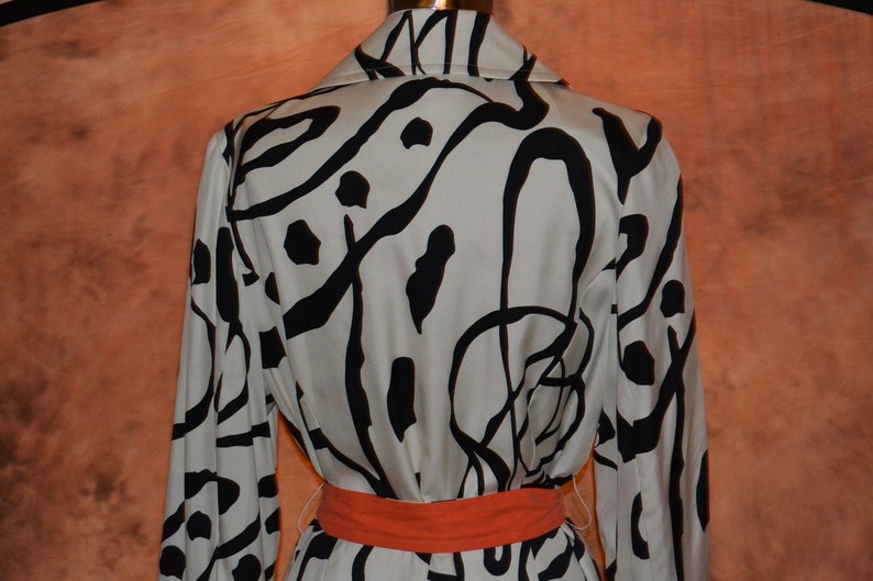 Art Deco Italian Long Coat w Belt Day Glo Buttons Very Rich Pompola New Old Stock Pure Silk Mod Peacoat Women/'s New Vintage Ultra