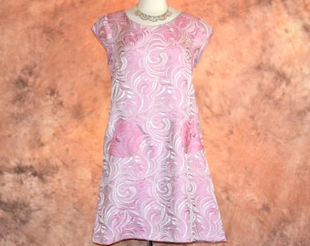 Abito in broccato rosa, arazzo vintage in oro e argento, taglia grande