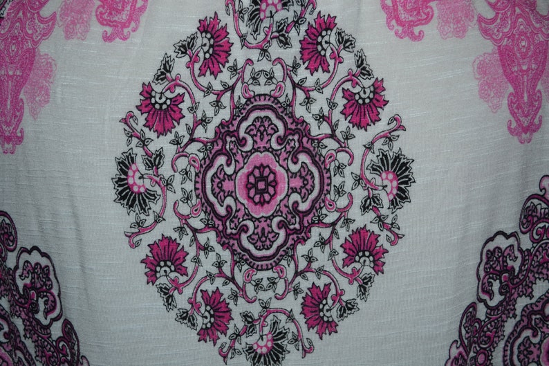 Women/'s XXL Vintage Hippe Blouse Hippie Shirt Plus Size Pink Paisley Pattern with Ruffles 60s Style Boho Top