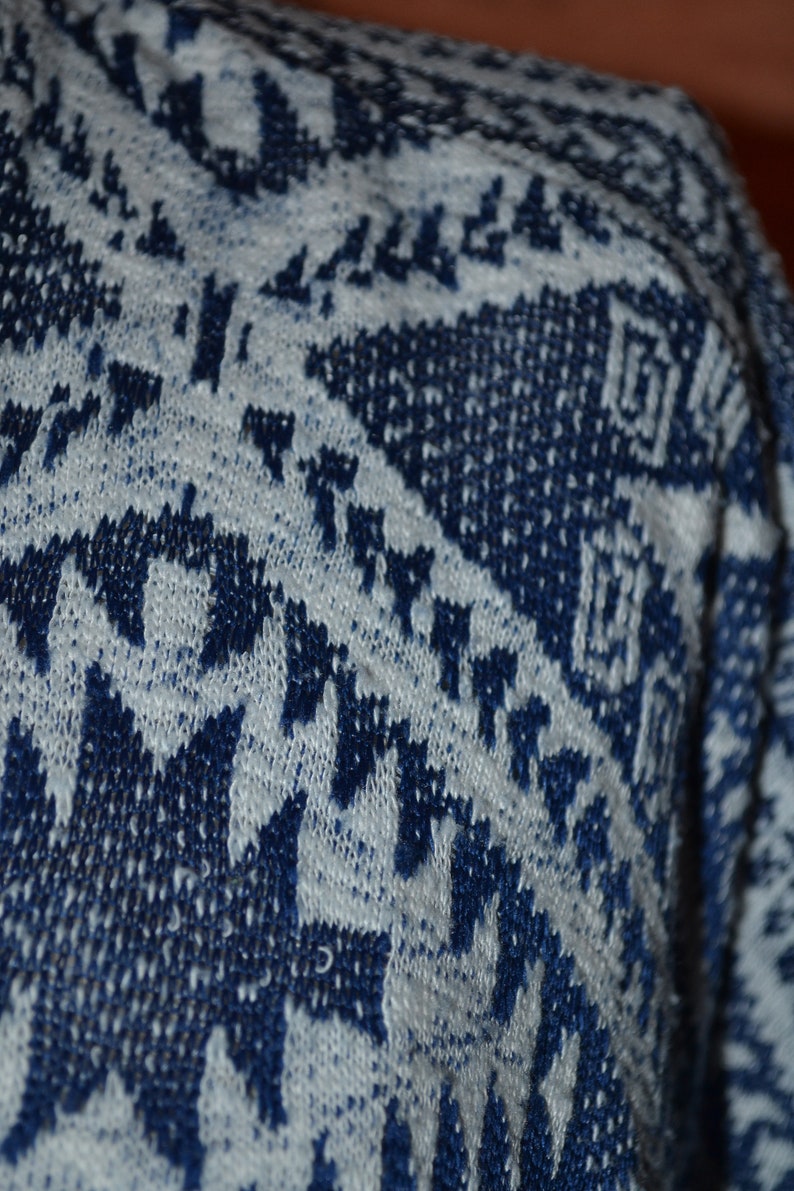 Open Front Poncho with Sleeves Southwestern Blue /& White Aztec Print Full and Soft