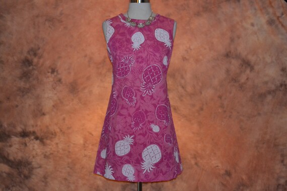 Lilly Pulitzer The Lilly 60s - 70s Pink Cotton Vin
