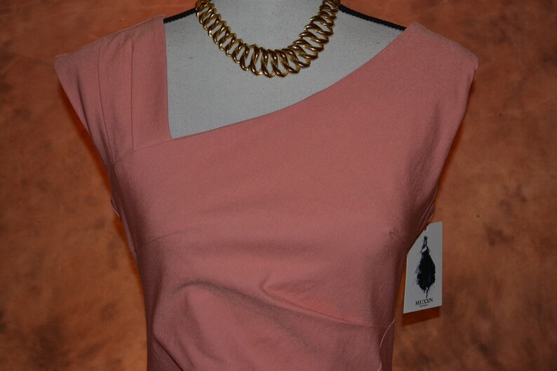 New Vintage Bodycon Coral Dress Women/'s Peach Bandage Cocktail Party Club Dress Ruch Waist Unique Neckline New Old Stock Muxxn Pencil Skirt
