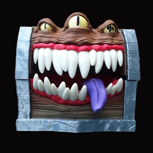 Mimic Dice Box With Mystery Dice Bag.