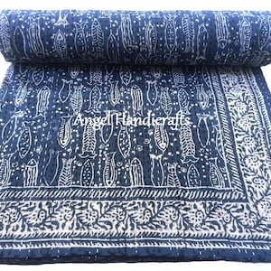 Indigo Blau Fisch Print Kantha Überwurf, indische Handstich Bettwäsche Quilt, beidseitig verwendbar, weiche Baumwolle Kantha Tagesdecke AC Tröster Sofa Dekor werfen