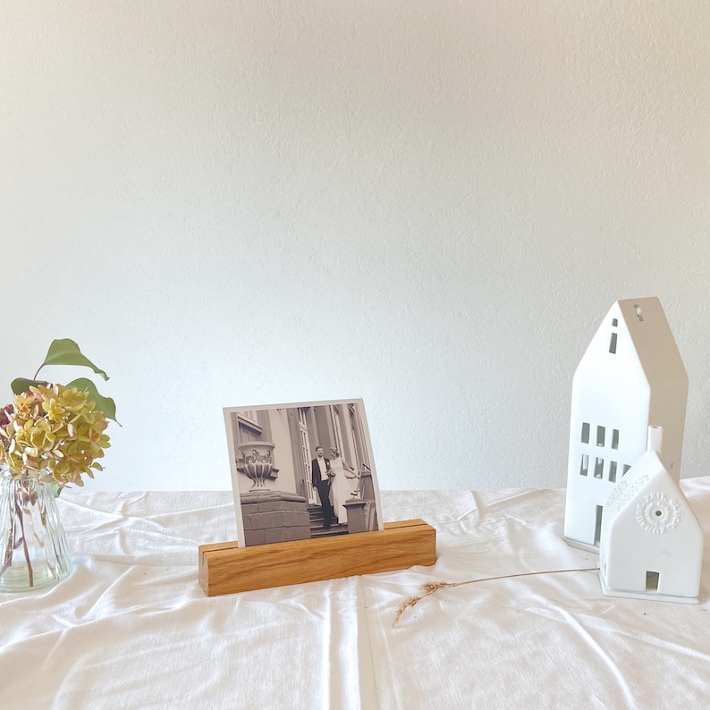 Foto und Kartenhalter aus Eichenholz 20 cm