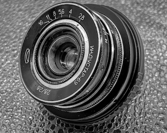 Objetivo Industar-69 28 mm f/2.8 Pancake: Montura Sony E modificada, objetivo vintage de la URSS