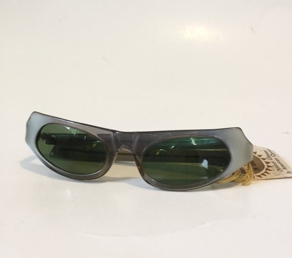 New Old Stock 60's Cateye Sunglasses | Unused Gra… - image 3