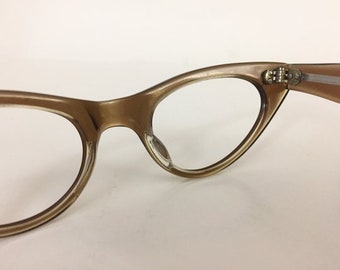 【1960’s】SWANK thick tortoise “cat eye” 1960's】SWANK thick tortoise “cat eye” レディース