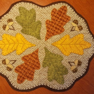 Oak Leaves and Acorns Table Topper