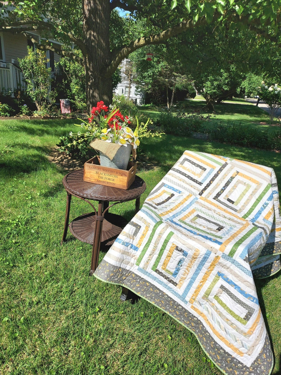 Company Picnic Quilt - Etsy