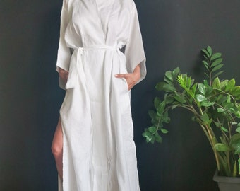 Linen bathrobe with pockets /Soft linen robe/linen gown with belt /Handmade Linen Kimono Robe/ Oversized Linen Robe For Women/