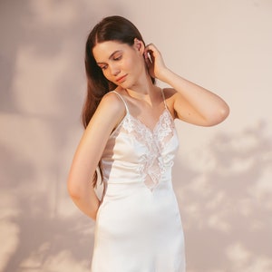 White Silk Nightgown, White Silk Camisole, Bridal Silk Sleepwear, Bridal Silk Sleepwear, Silk And Lace Sleepwear, White Silk Gown