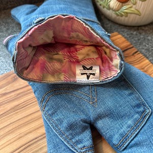 Oven Mitt Pair: Handmade up cycled denim kitchen glove image 16