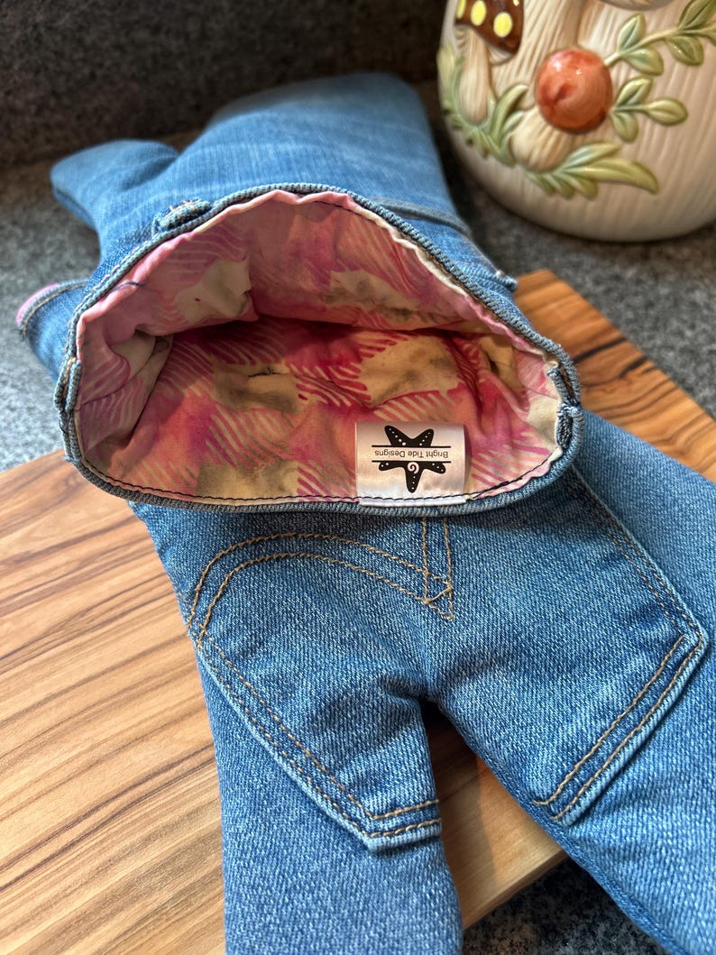 Oven Mitt Pair: Handmade up cycled denim kitchen glove image 16