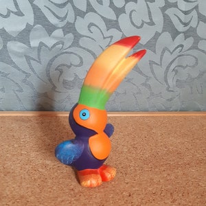 Ceramic Vintage Toucan Bird Figurine-Colorful Toucan Decor Bird Figurine-Collectible Artwork Sculpture for Toucan Lover-5.5 Inch (14cm)