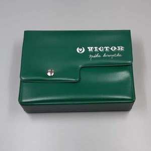 Borsa da toilette vintage da uomo proveniente dalla Jugoslavia - Anni '70 - Kit da viaggio in similpelle Victor Skai verde - Valigetta per la cura della persona retrò - Raro kit da viaggio per la cura della persona
