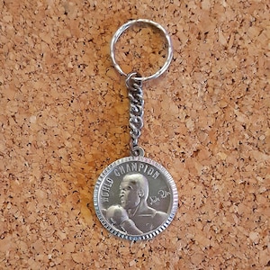 Vintage keychain MATE PARLOV Champion in professional boxing in 1976-Collectible vintage keyring for Boxing Lover-Teo Parlov Yugoslavia