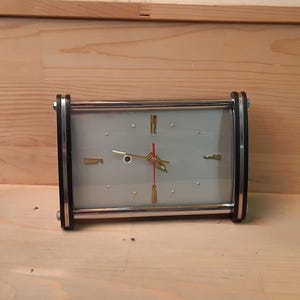 Vintage Diamond Chinese Alarm Clock-Shanghai China Mehanical Desk Clock-Vintage Retro Analog Collectible clock 70s-working