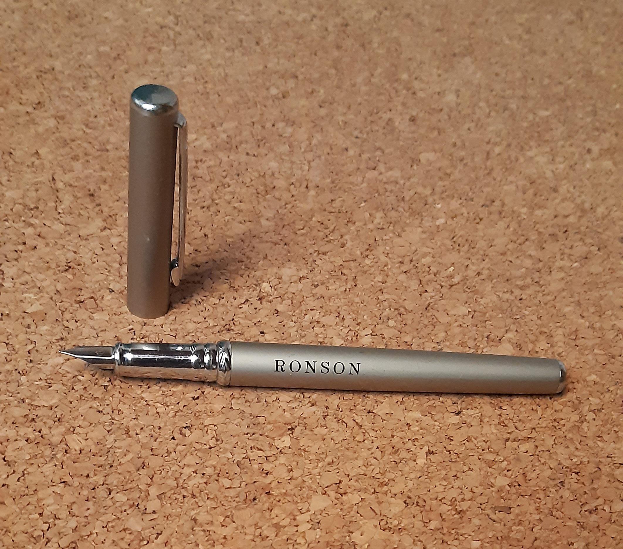 Stylo Ancien En Argent, Sans Marque, à Recharger En Encre