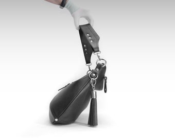 Bolsa Hobo de Couro Preta: Bolsa Transversal Despojada com Franja de Couro