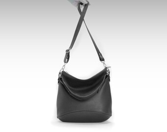 Bolsa Hobo de Couro Preta: Bolsa Transversal Despojada com Duas Alças