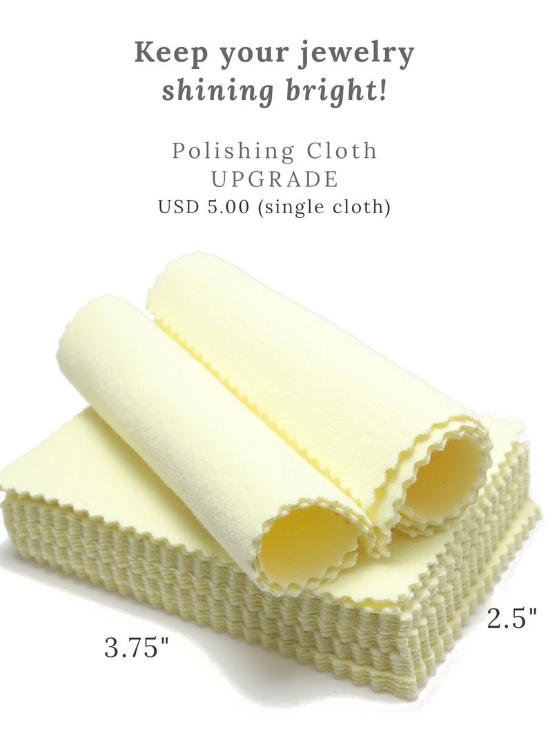 Pu&ograve; includere: Un mucchio di panni per lucidare gialli per gioielli. I panni misurano 9,5 cm per 6,4 cm. Mantieni i tuoi gioielli brillanti! Panno per lucidare AGGIORNAMENTO USD 5,00 (panno singolo)