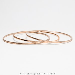 Set di 3 sottili bracciali in oro martellato, semplici bracciali in oro per donna, delicati bracciali minimalisti, delicati bracciali impilabili / bracciali celebrativi 3 RoseGold Bracelets