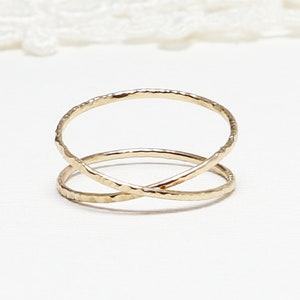Super Thin Gold Line Hammered X Ring, Criss Cross Gold Rings For Women, Thumb Ring, Dainty Minimalist Delicate Promise Ring | LOVEx Ring